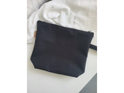 Malá taštička 25 x 22 cm černá