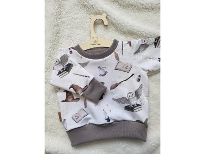 Mikina Škola čar a kouzel světlá