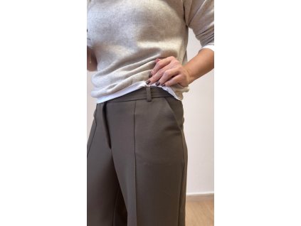 E6F58E5D A8FB 4DD9 BE5D 59A2F6F92581