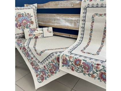 Gobelínový ubrus - folklorní motivy do modra - Folklorní motivy (Velikost 40*140 cm)