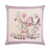 Velikonoční gobelínový povlak na polštář  - zajíček s květinami s lemováním
