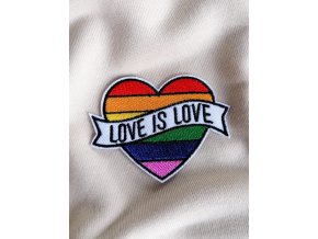 Duhové srdce Love is love