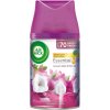 Airwick 250ml Smooth Satin & Moon Lily