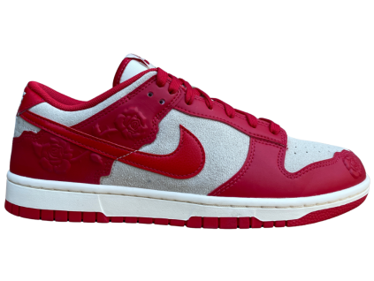 Nike Dunk Low "Red Roses"