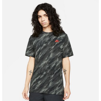 M NSW TEE ESSENTIALS AOP-Pánské volnočasové triko (Velikost S)