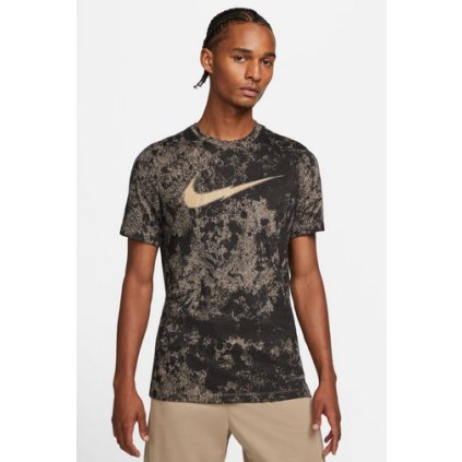 M NK DF TEE STRY PCK HLDY-Pánské volnočasové triko (Velikost S)