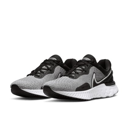 Nike React Miler 3-Pánské běžecké boty (Velikost 12.5 US)