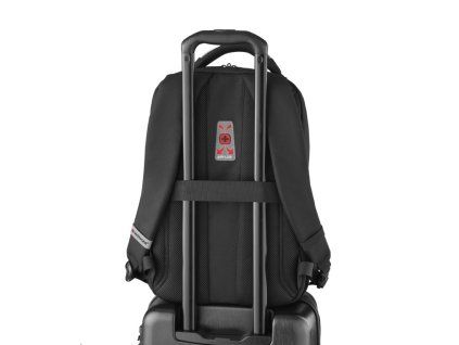 wenger playermode 15 6 image1 big ies48772110