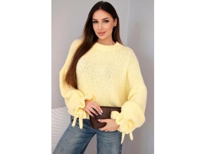 Dámsky sveter Volar žltý- objemný oversize sveter s volánom na rukáve