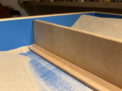 Přepážka pro rozdělení pískoviště