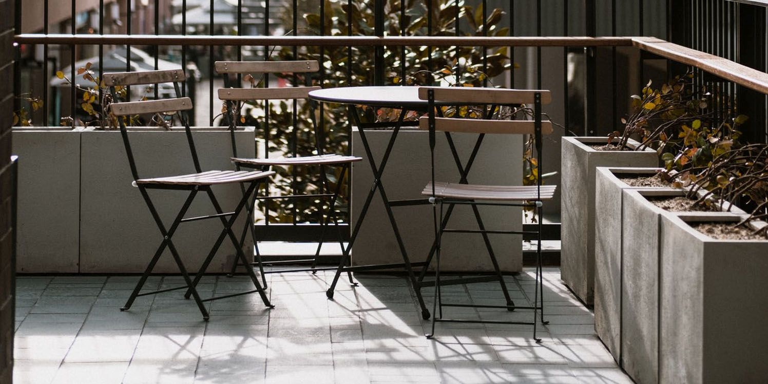 Chystáte sa stavať terasu na streche? Na čo by ste mali dať pozor?