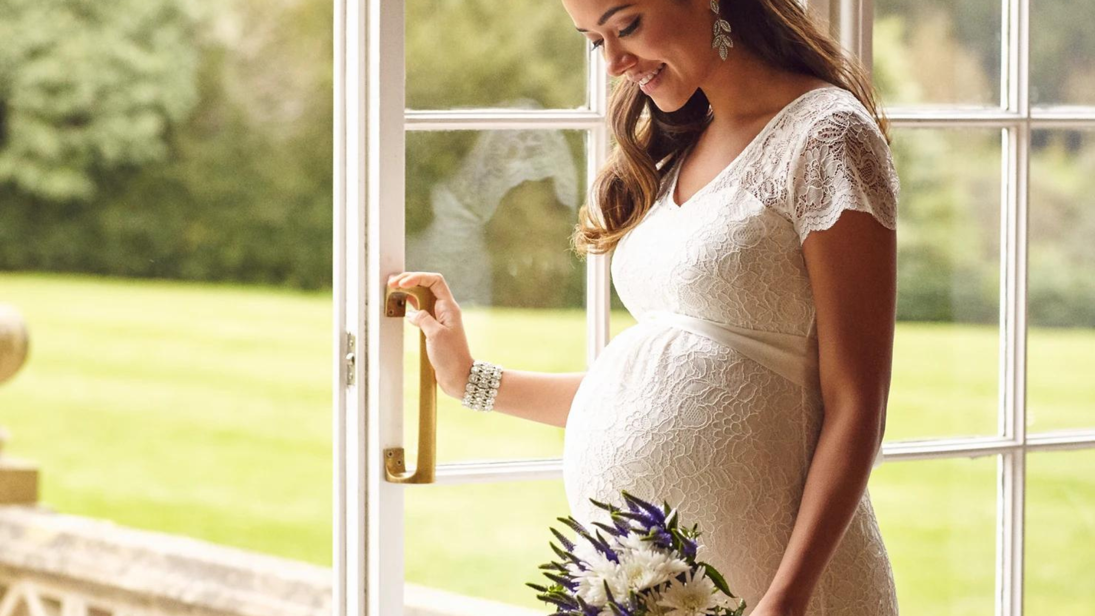 Kdy jít vybrat těhotenské šaty?