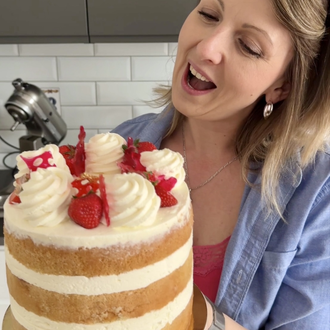 Jahodový smetanový dort