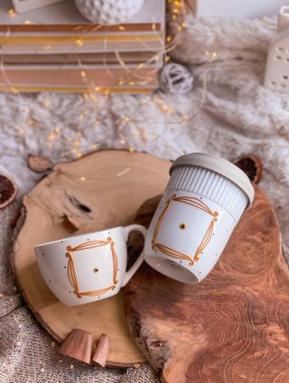 Kolik tu mám fanoušků Friends? 😍 A už vlastníte nějaký můj kousek z této kolekce? Pochlubte se do komentářů 😊 #terezcino...