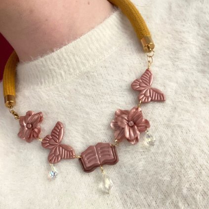 Fantasy náhrdelník