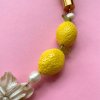 Citronový náhrdelník s květinami