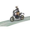 Bruder 63051 motocykl Scrambler Ducati Desert Sled + figurka