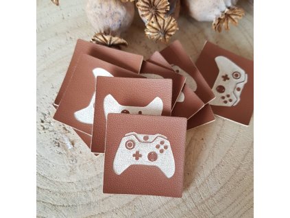 Koženkový štítek - ovladač tmavý