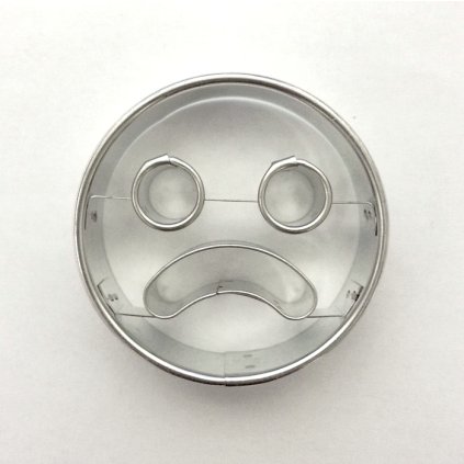 109562 vykrajovatko smajlik smutny 5 cm