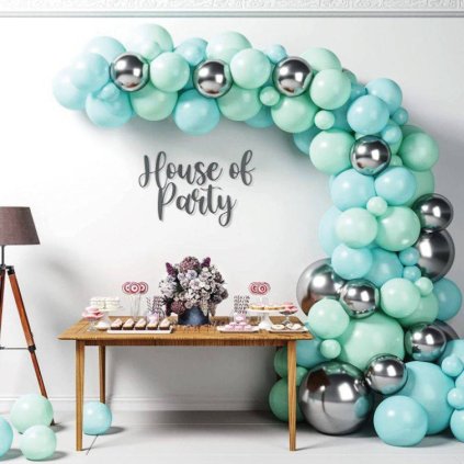 322783 balonkova girlanda svetle zelena cakesicq