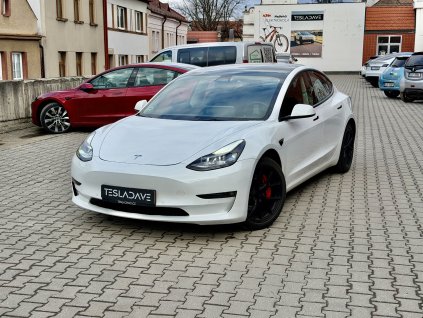 Tesla Model 3 Performance | 2021 | 82,1 kWh | Tažné