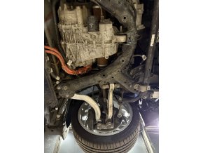 Prohlídka, kontrola Tesly