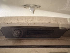 Zadní zpětná kamera Tesla Model 3
