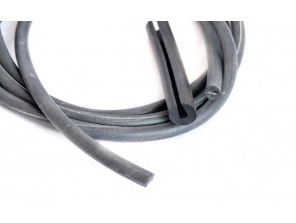 1733 pryzovy profil pr 6mm riznuty 1 m