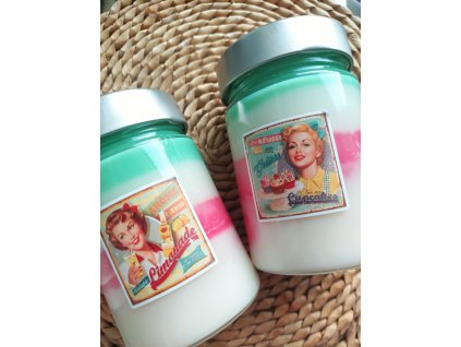 Přírodní svíčka CUKROVÉ POHLAZENÍ 300 ml