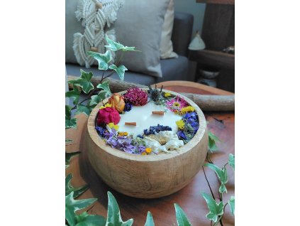 Botanická svíčka v MANGU květinové pohlazení - přírodní sójová svíčka