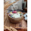 Botanická svíčka v MANGU květinové pohlazení - přírodní sójová svíčka