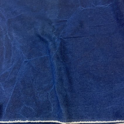 Poctivá džínovina pevná, indigo, seprané mapy