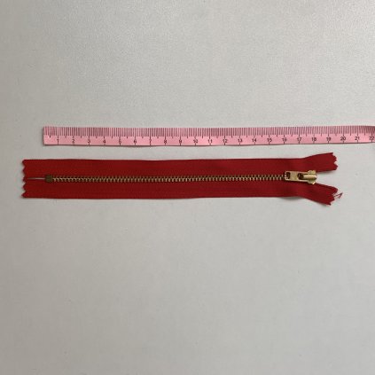 Zip YKK, červený 18CM