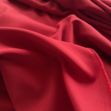 Červená polyesterová oblekovka s elastanem