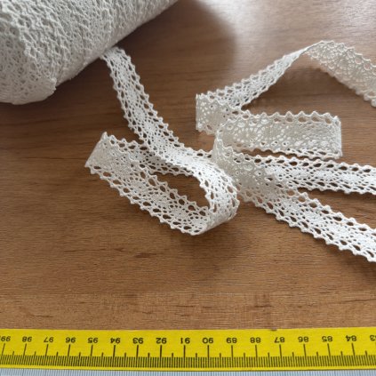 Bavlněná strojově paličkovaná krajka 2cm šíře