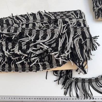 Starožitné třásně z kovových vláken 7cm