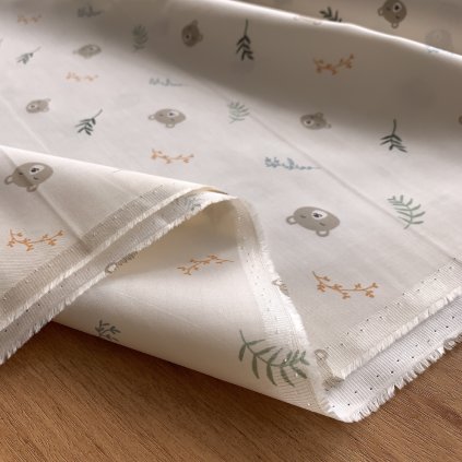 Vzorek - Bavlněný satén medvídci a větvičky na krémové 3