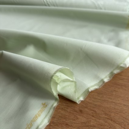 Košilovina pastelově zelená bavlna