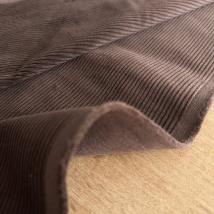 Bavlněný hnědý manšestr