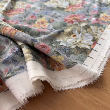 Polyesterový úplet nepružný, květinová louka