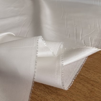 Vzorek - Bílá lesklá podšívkovina