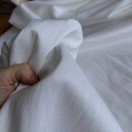 Off white taft, synt. vlákna