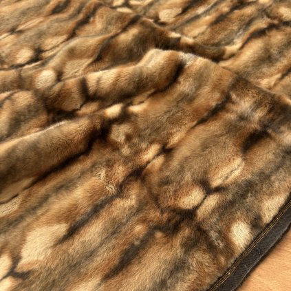 Kožešina zvířecí motiv, synt. na bavlněném podkladu