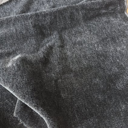Kožešina grafitová, synt. vl. na bavlněném podkladu