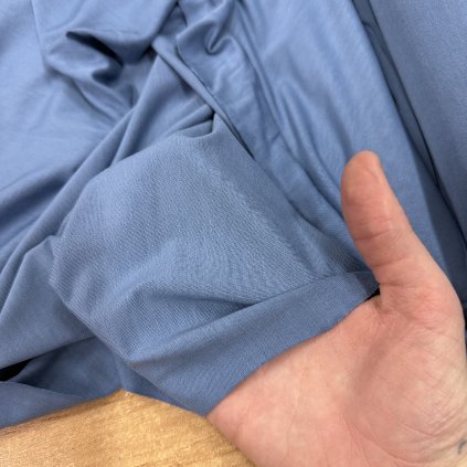 Ocelově modrý tričkový bambusový úplet