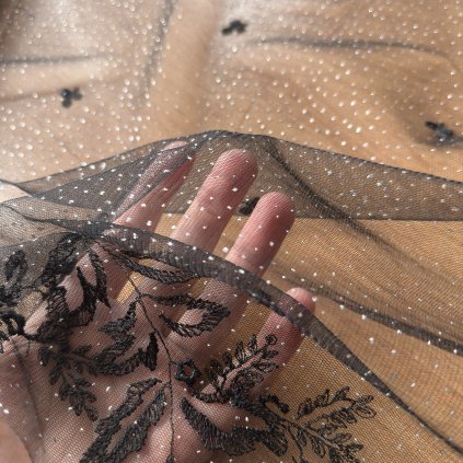 Tyl černý výšivka, stříbrné třpytky