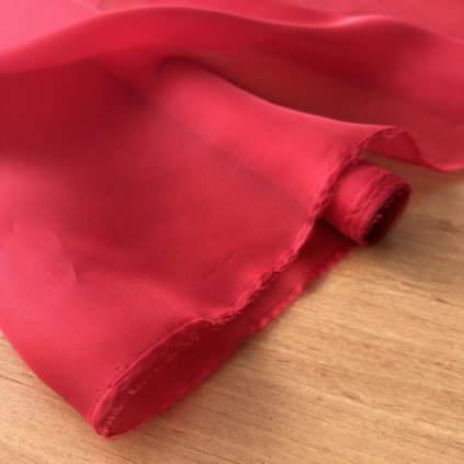 Organza červená, syntetická vlákna