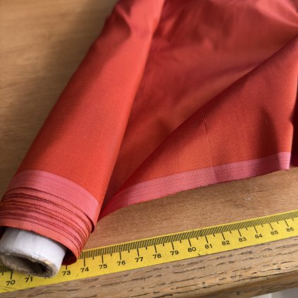 Cihlový hedvábný taft