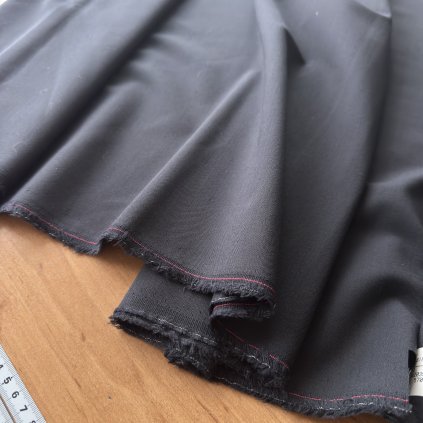 Šatovka / kostýmovka tm. modrá až černá kepr, vl/pes/el Nová Mosilana 2