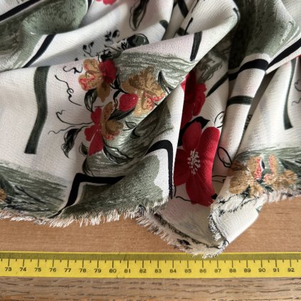 Retro krep šifon červené květy